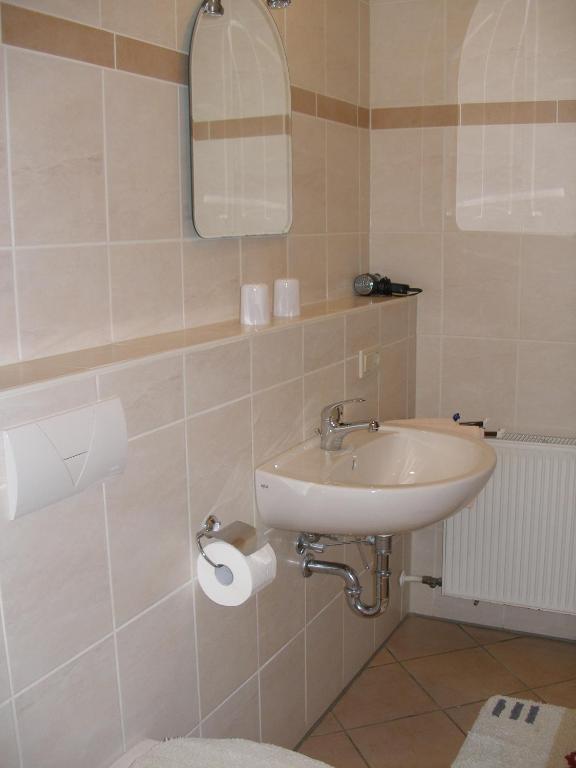 Pension Haus Waldfrieden, Meinecardplus Inklusive Willingen  Phòng bức ảnh